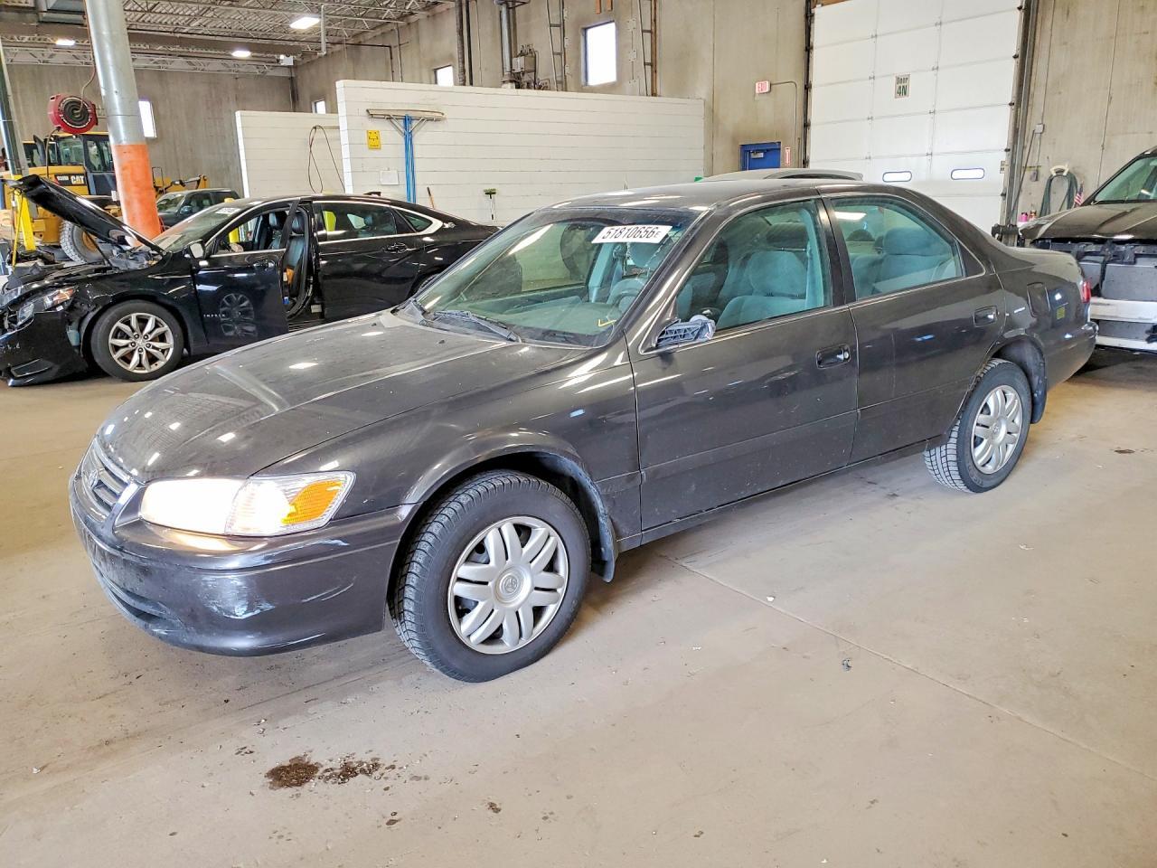 2001 TOYOTA CAMRY