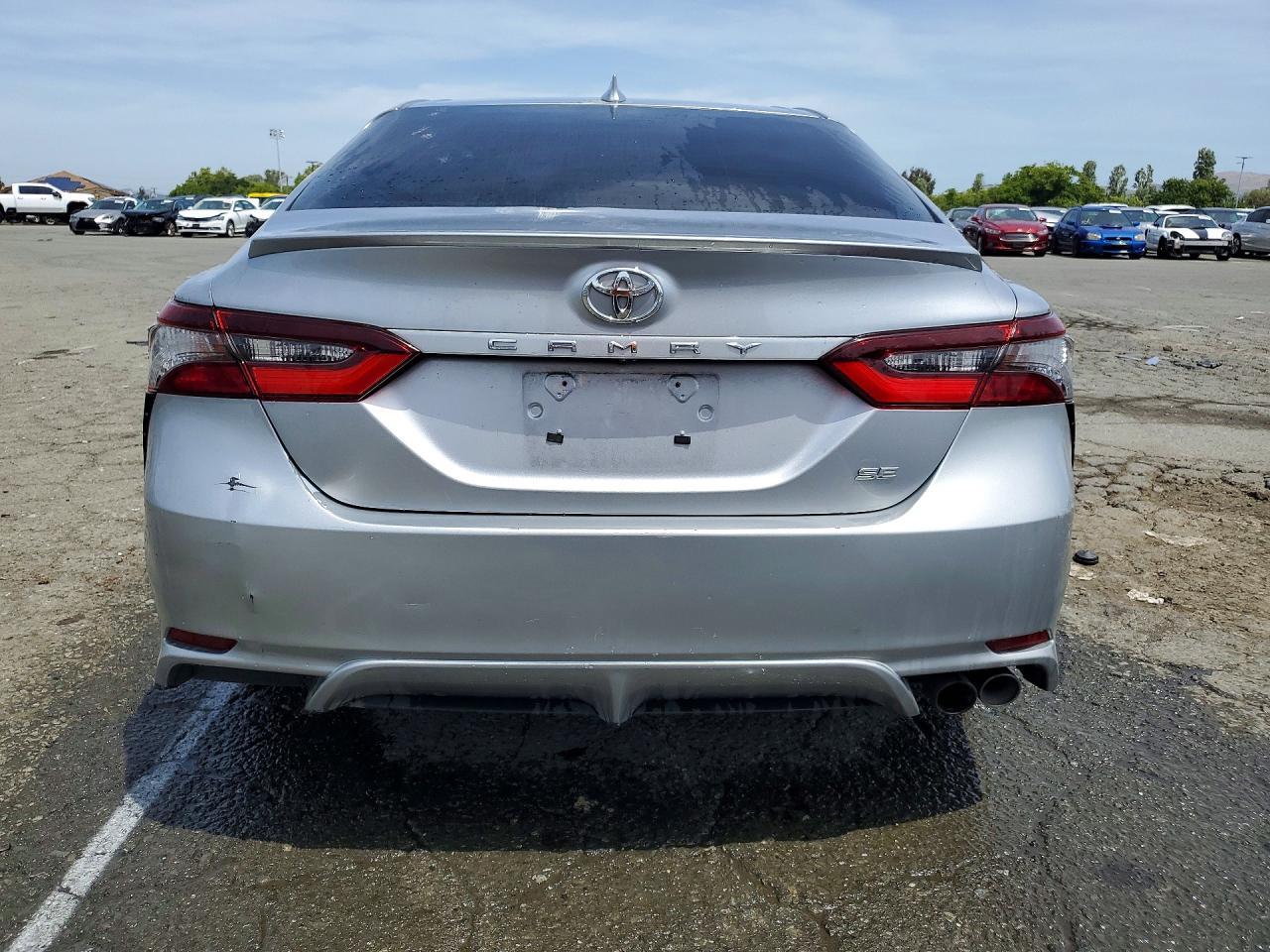 2022 TOYOTA CAMRY