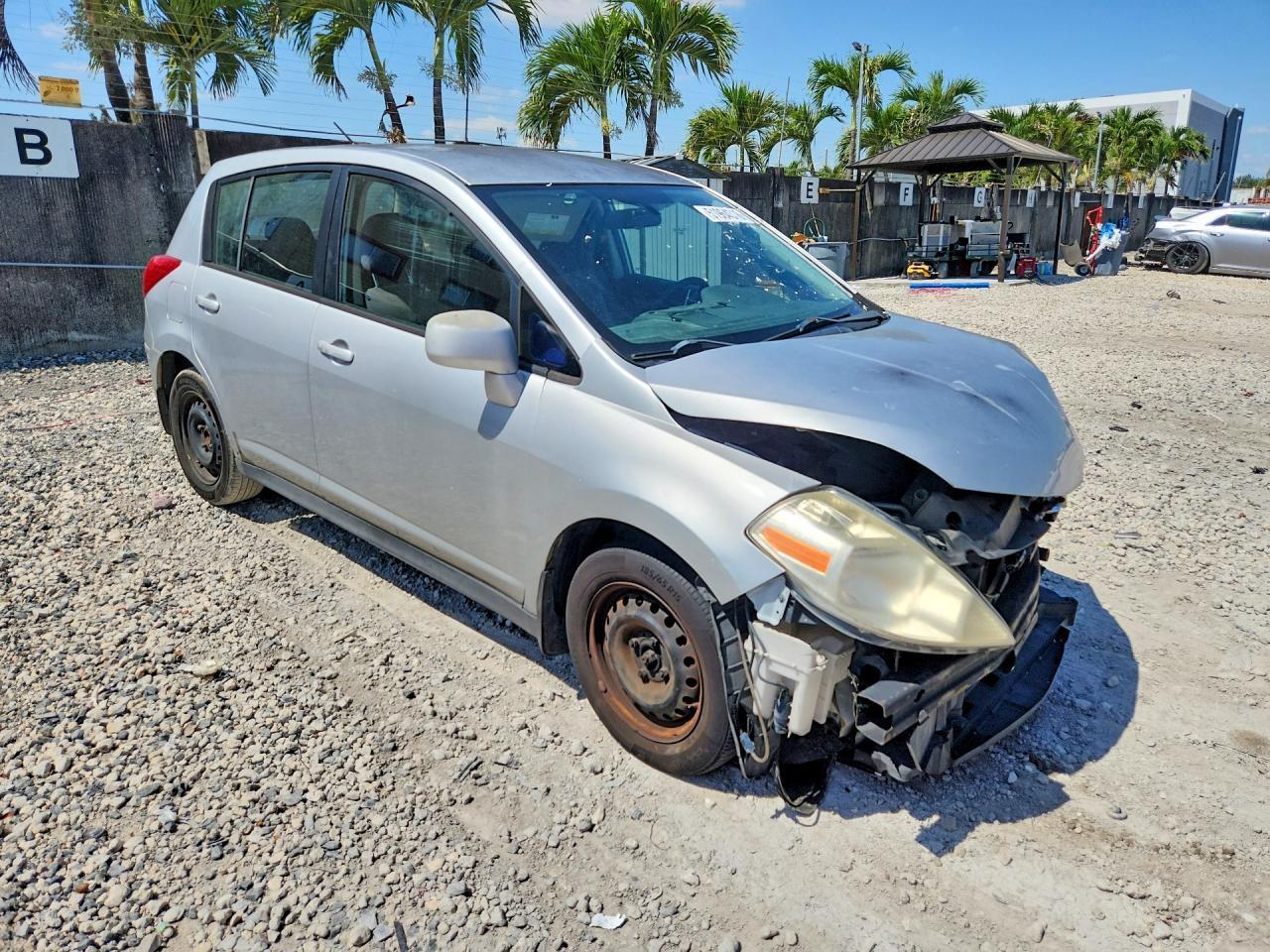 2007 NISSAN VERSA