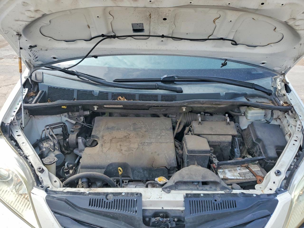 2015 TOYOTA SIENNA
