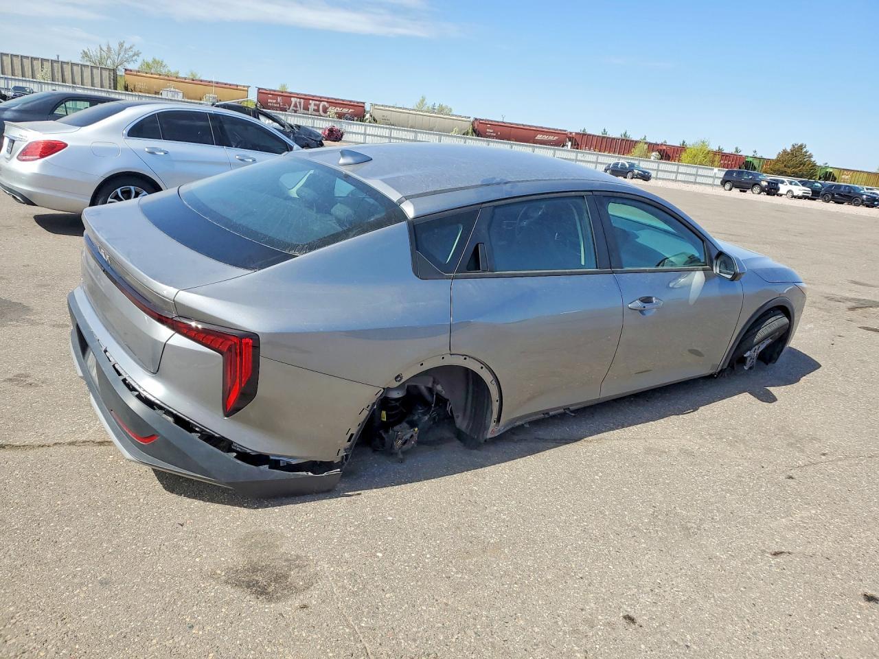 2025 KIA K4