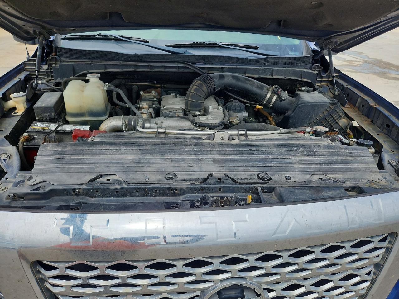 2017 NISSAN Titan
