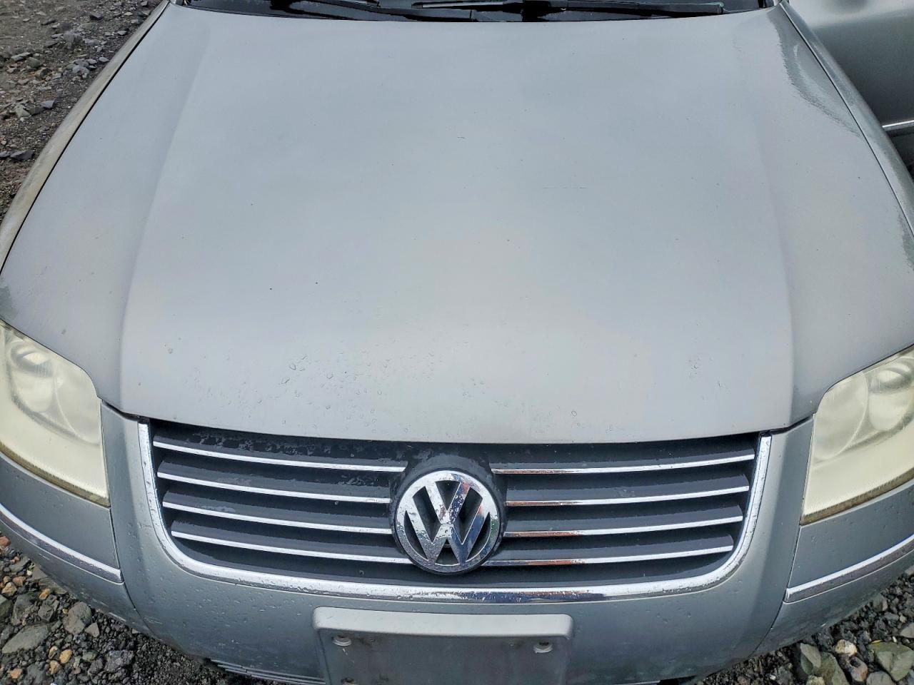 2002 VOLKSWAGEN Passat