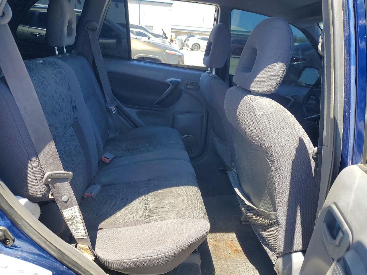 2002 TOYOTA RAV4