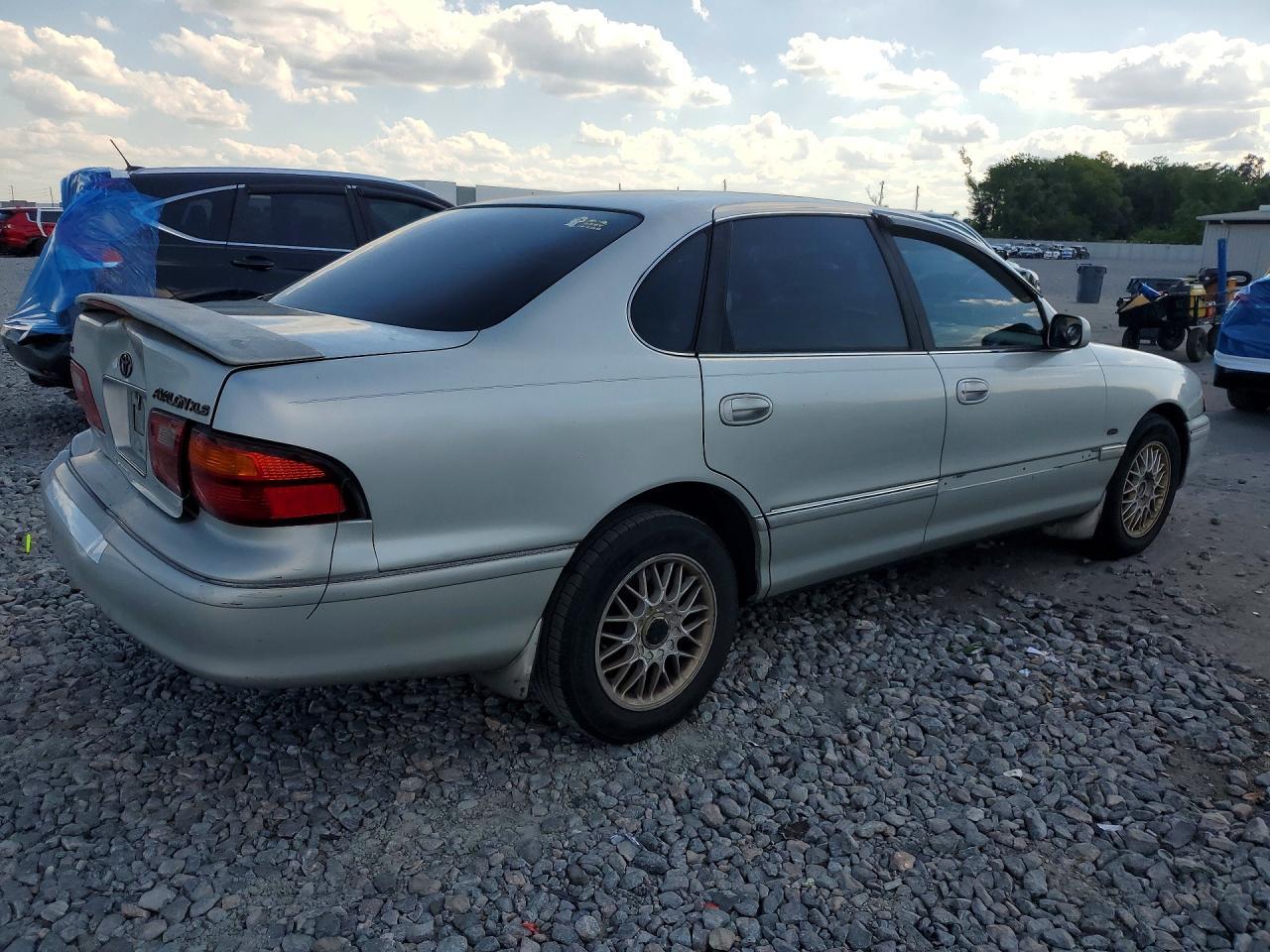 1999 TOYOTA Avalon