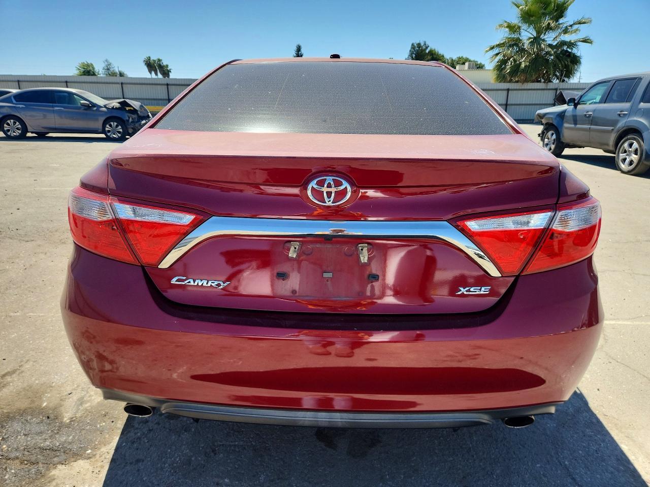 2015 TOYOTA CAMRY