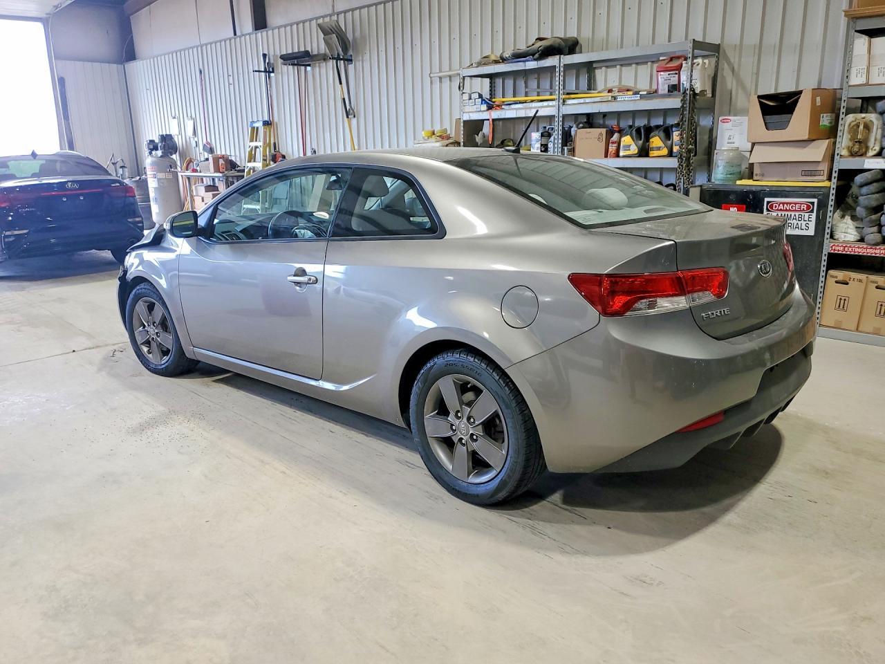 2010 KIA FORTE