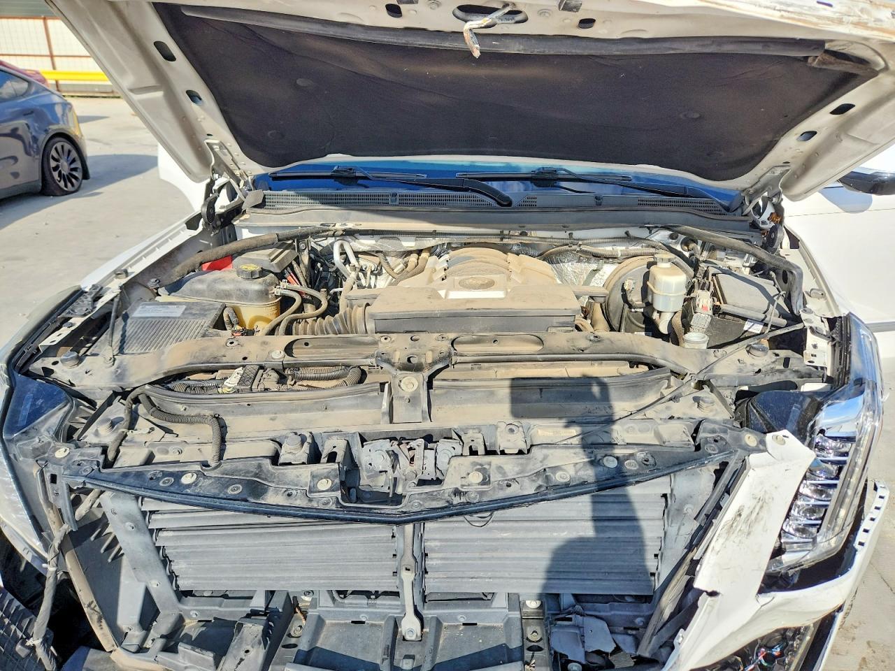2016 CADILLAC ESCALADE
