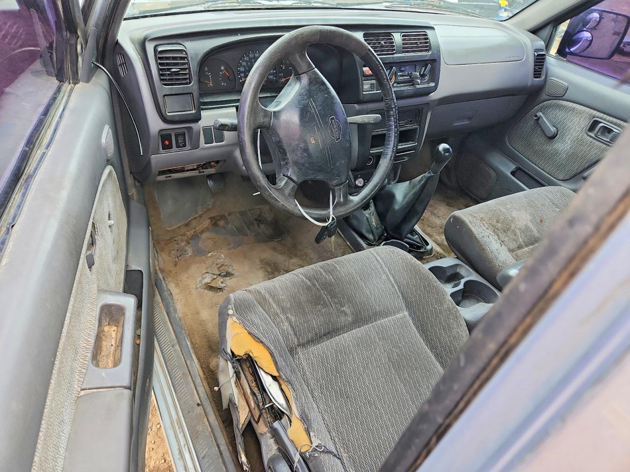 2000 NISSAN Frontier