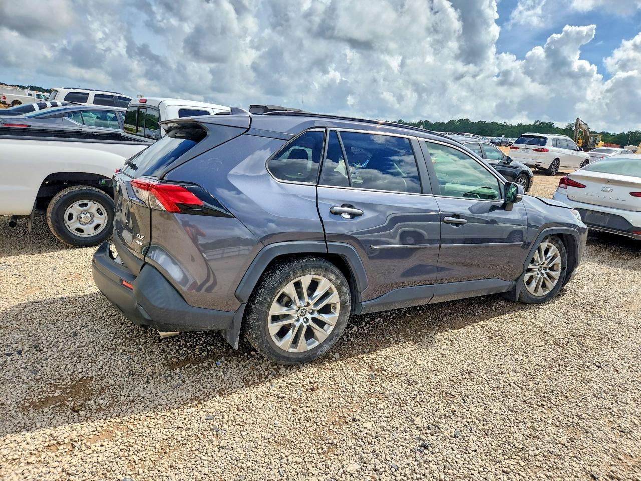 2019 TOYOTA RAV4