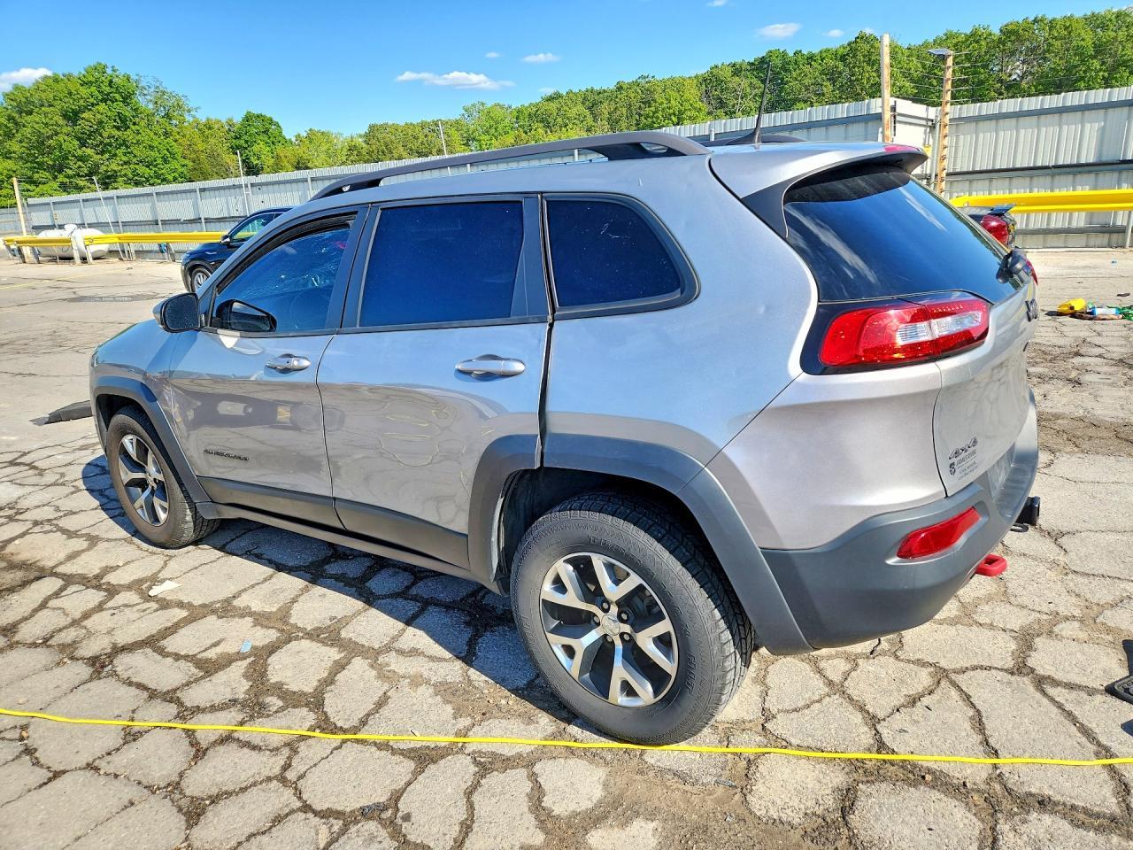 2016 JEEP CHEROKEE