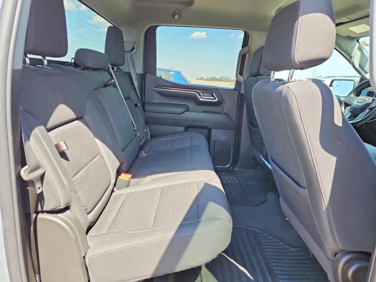 2024 GMC Sierra