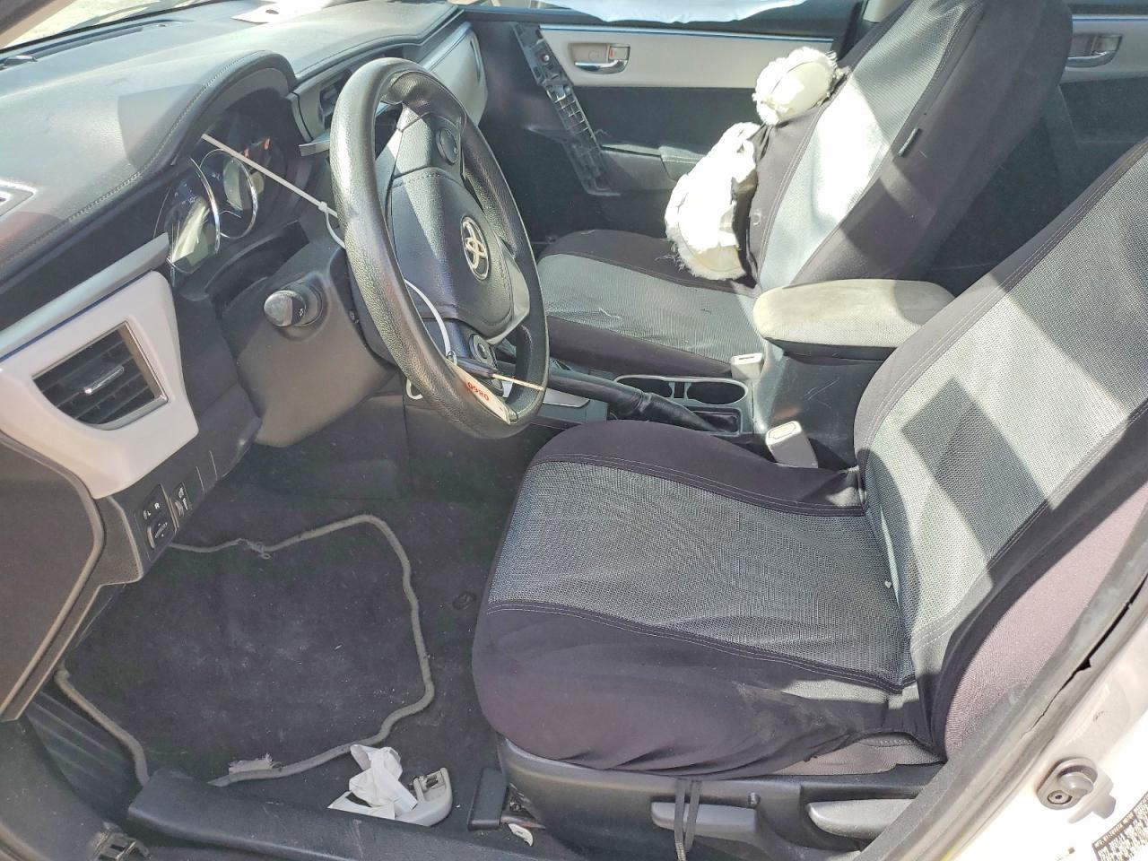 2015 TOYOTA COROLLA