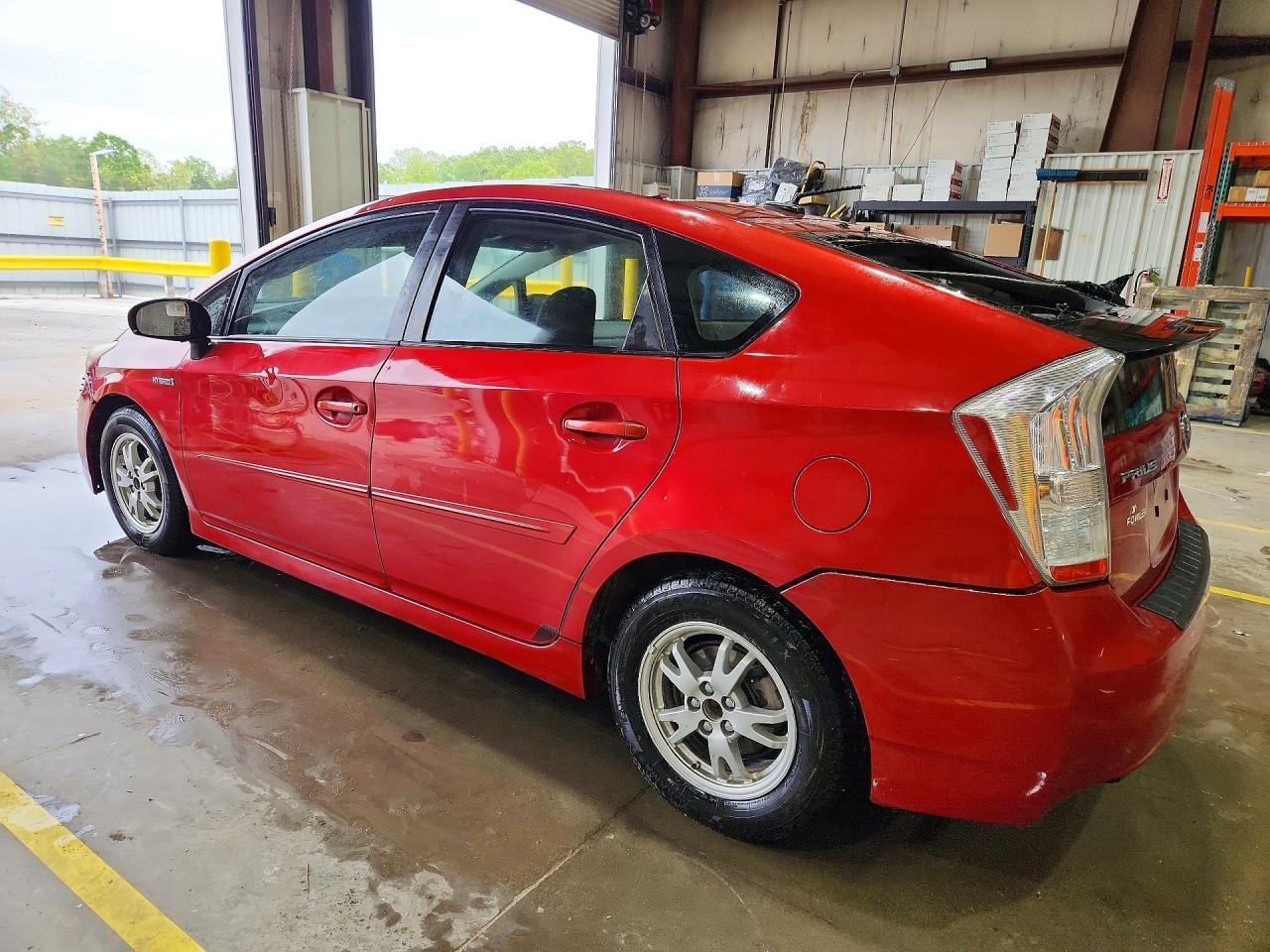 2011 TOYOTA PRIUS