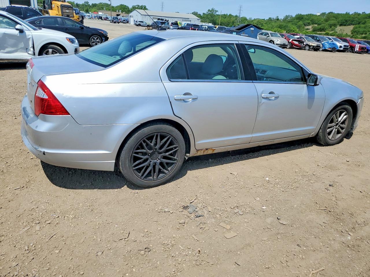 2011 FORD FUSION