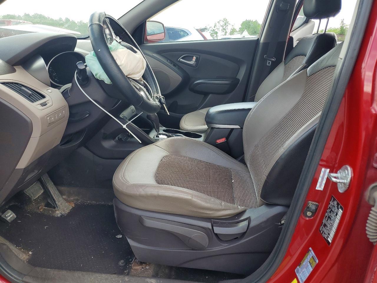 2011 HYUNDAI TUCSON