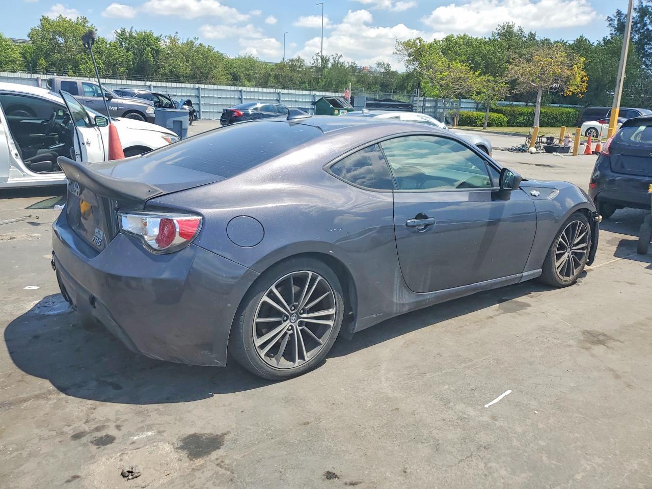 2016 SCION FR-S