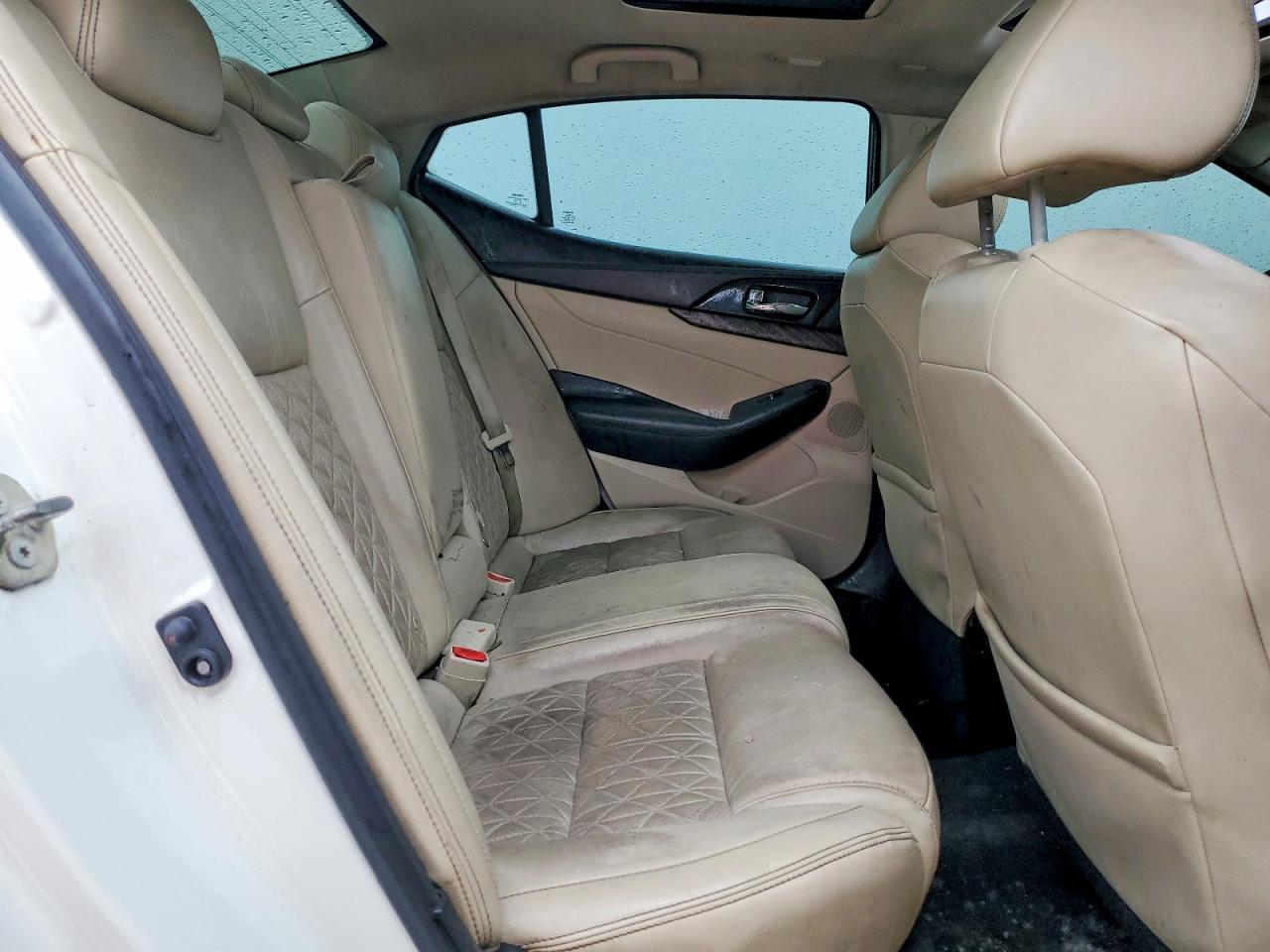 2017 NISSAN Maxima