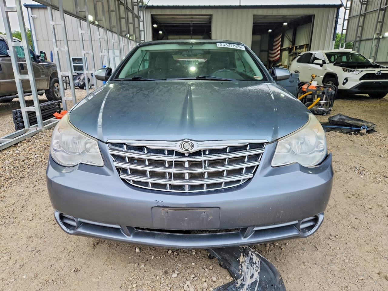 2010 CHRYSLER Sebring