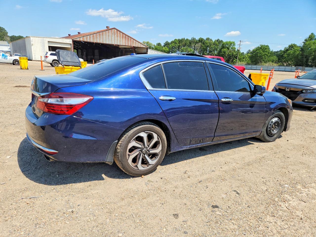 2016 HONDA ACCORD