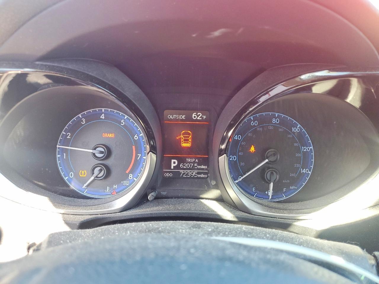 2016 TOYOTA COROLLA