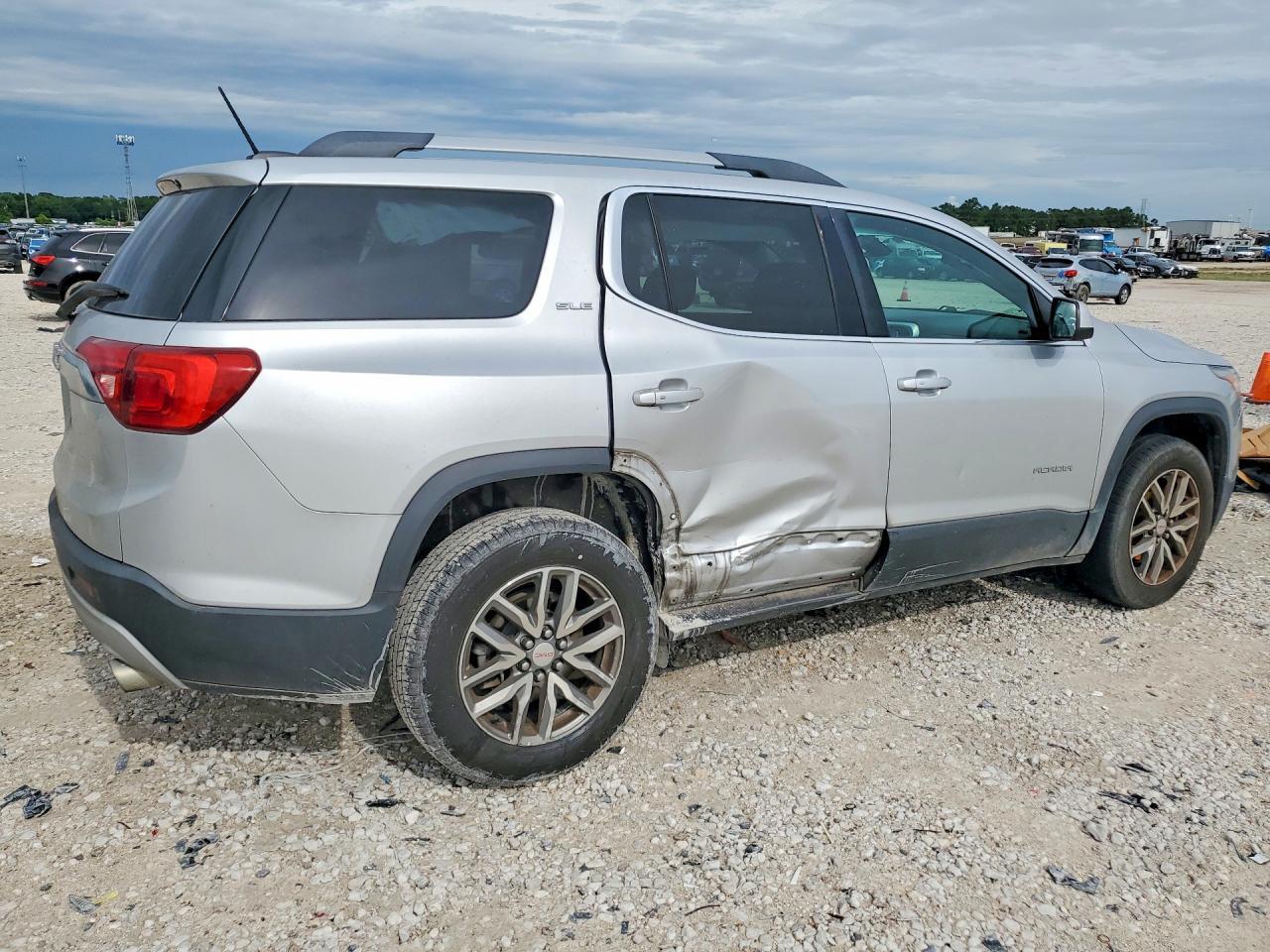 2017 GMC ACADIA