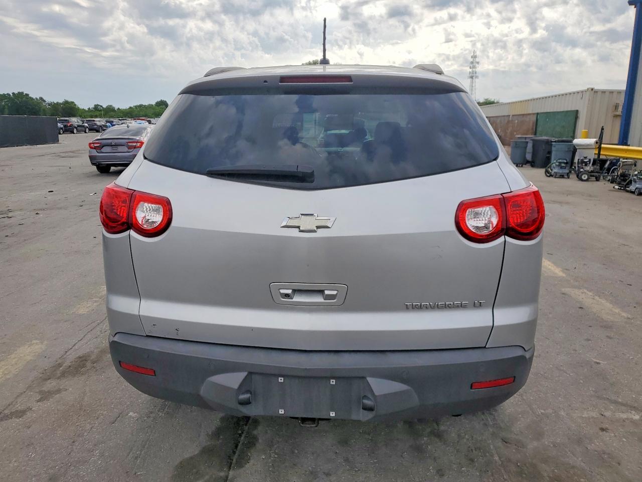2010 CHEVROLET TRAVERSE