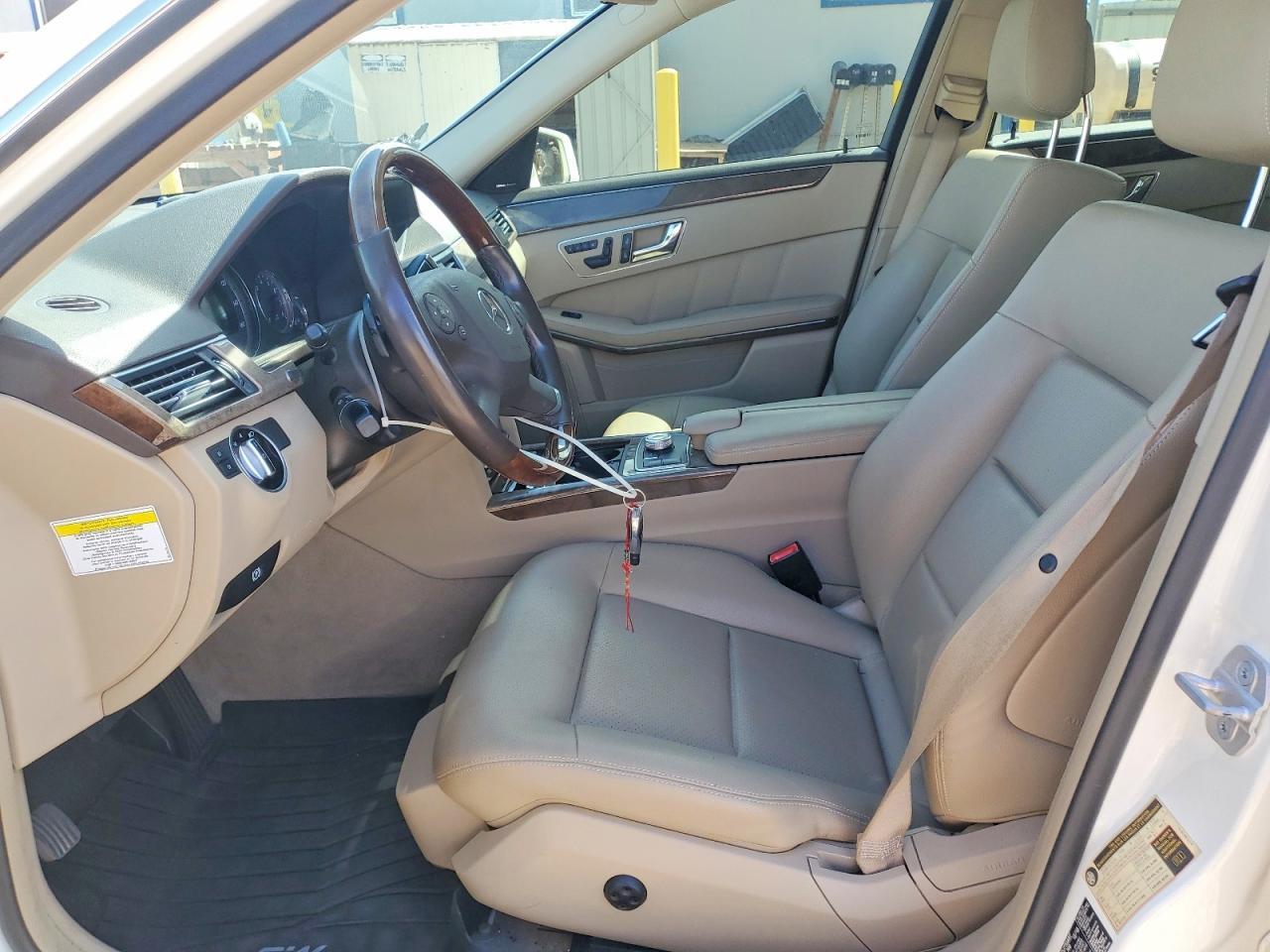 2011 MERCEDES-BENZ E-Class