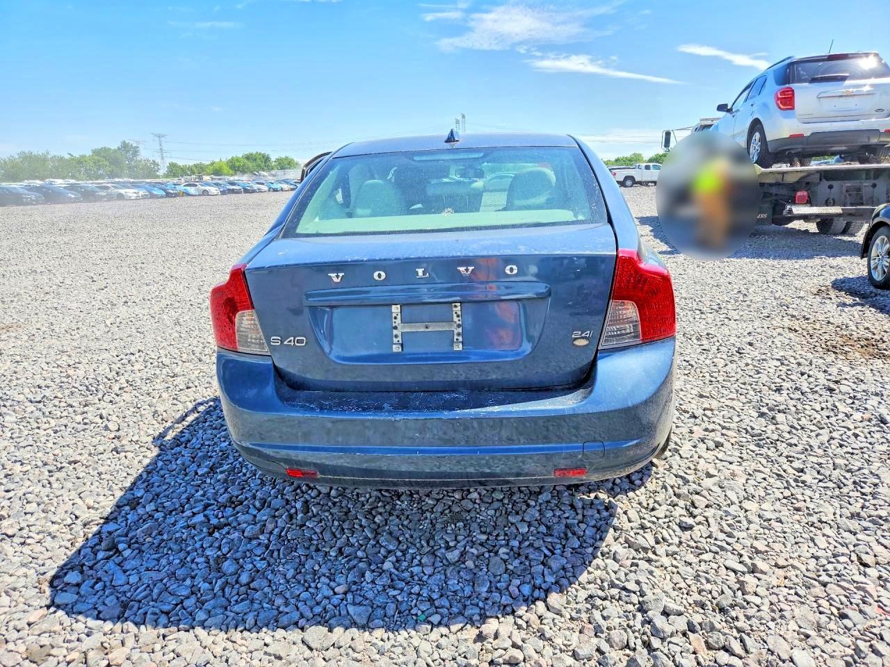2010 VOLVO S40