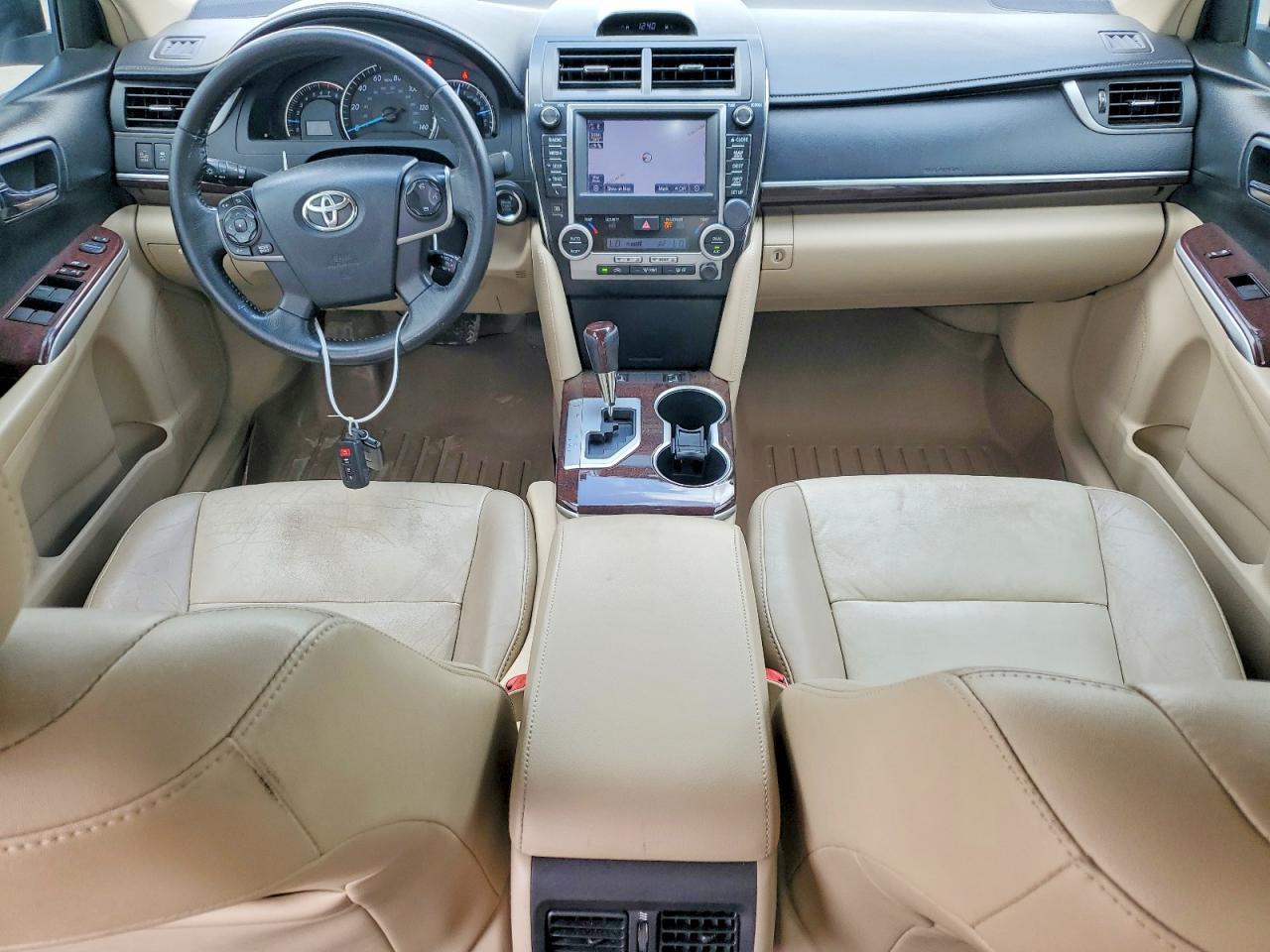 2014 TOYOTA CAMRY