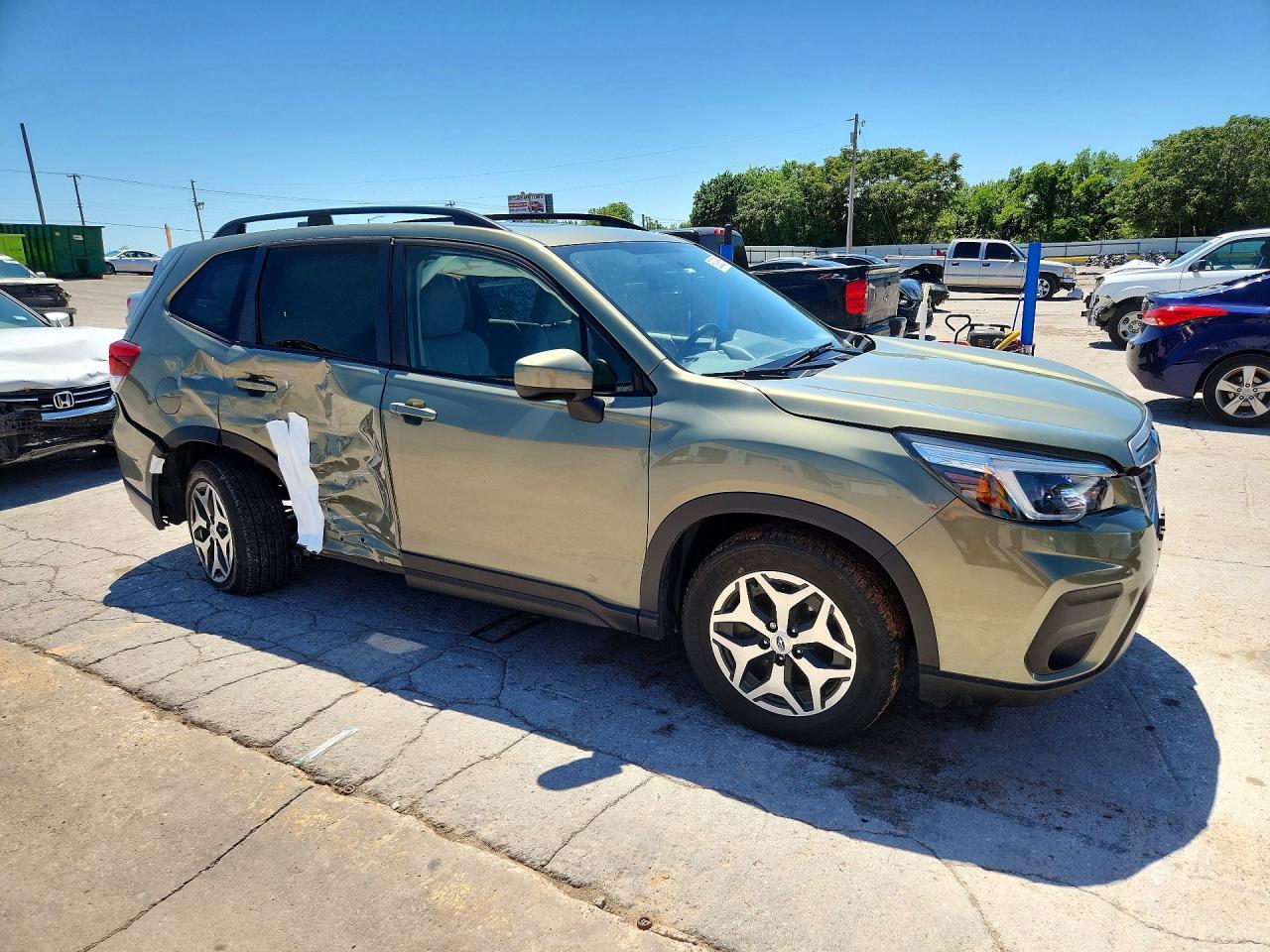 2021 SUBARU FORESTER