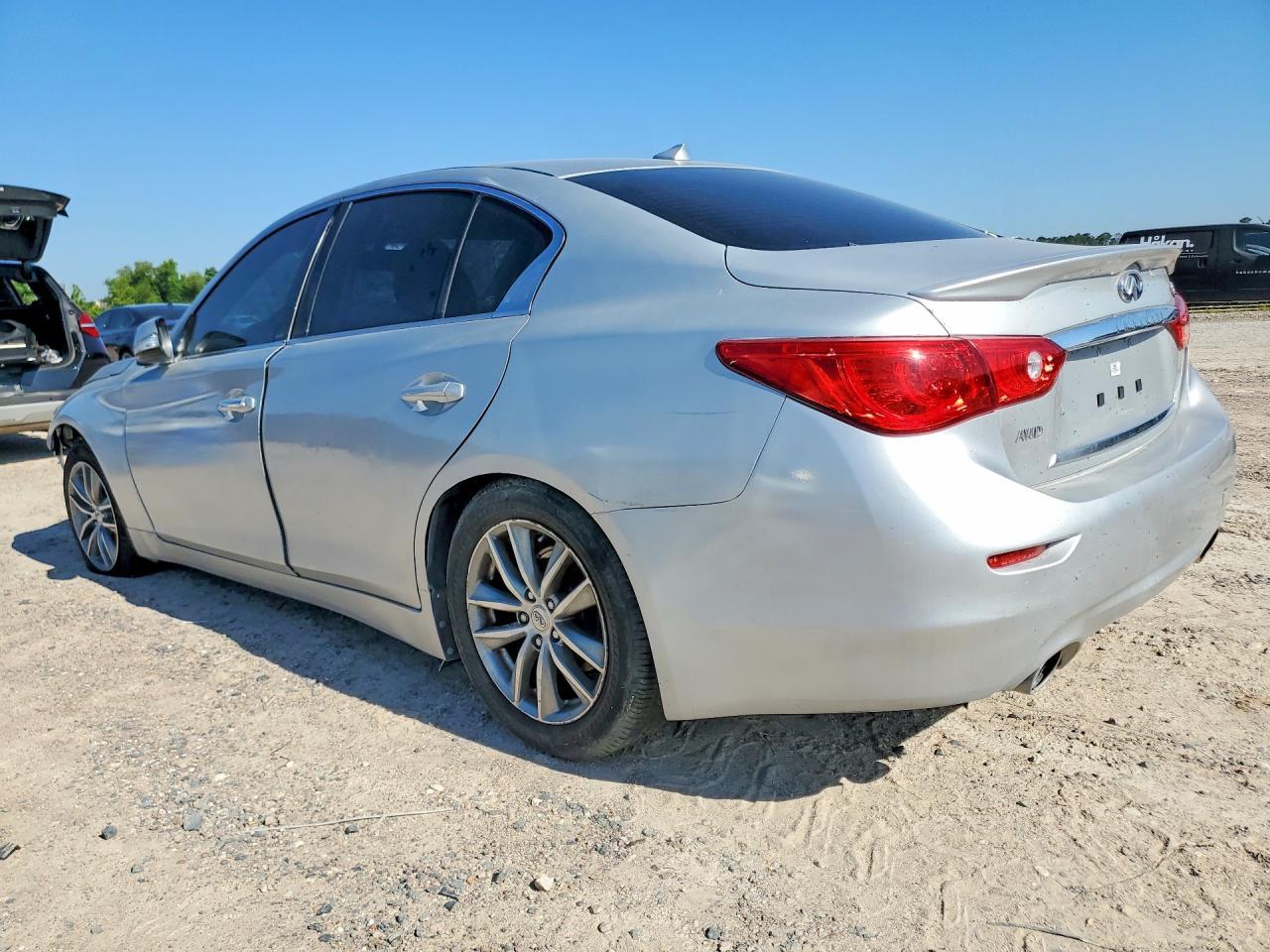 2016 INFINITI Q50