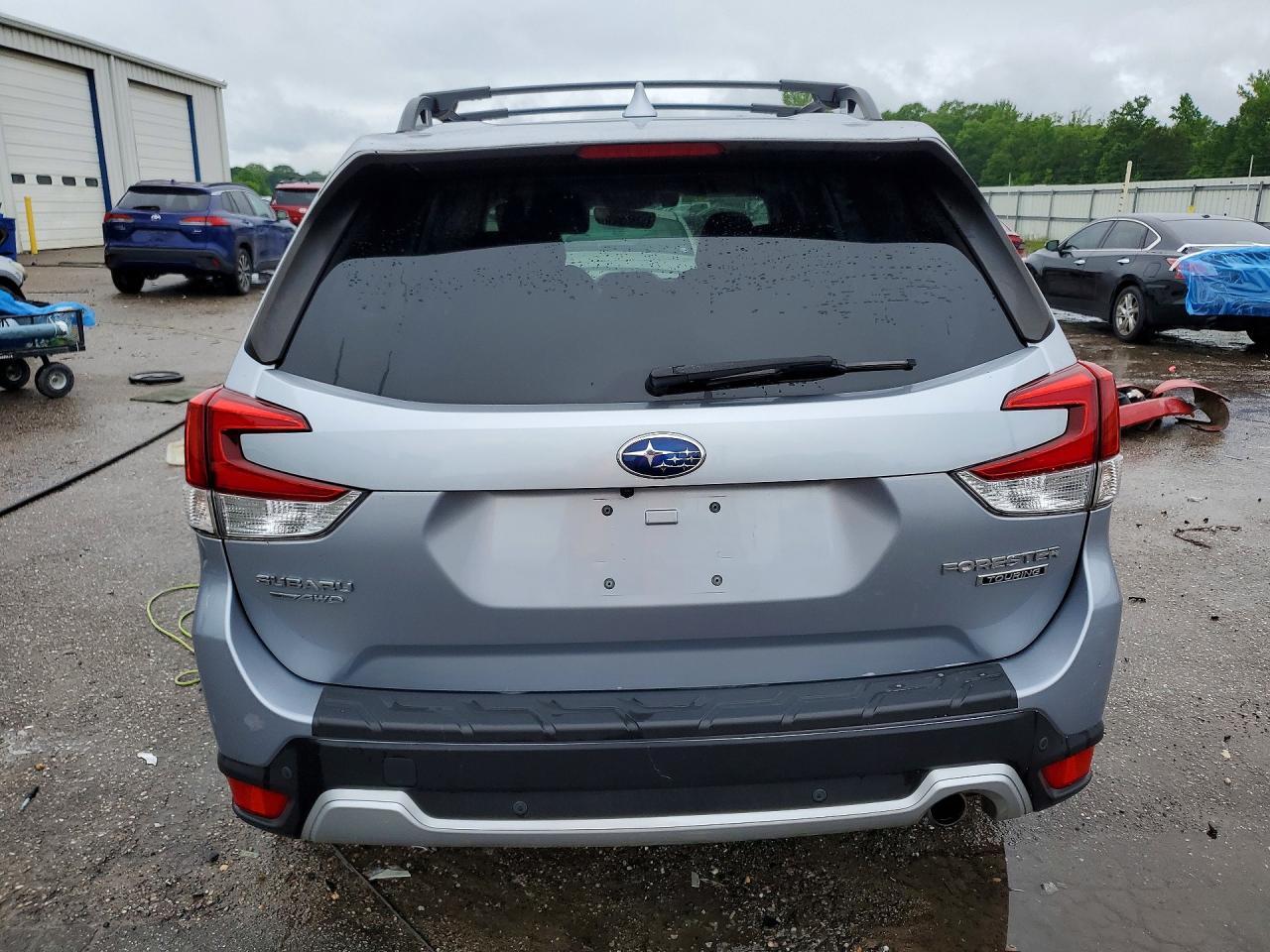 2020 SUBARU FORESTER