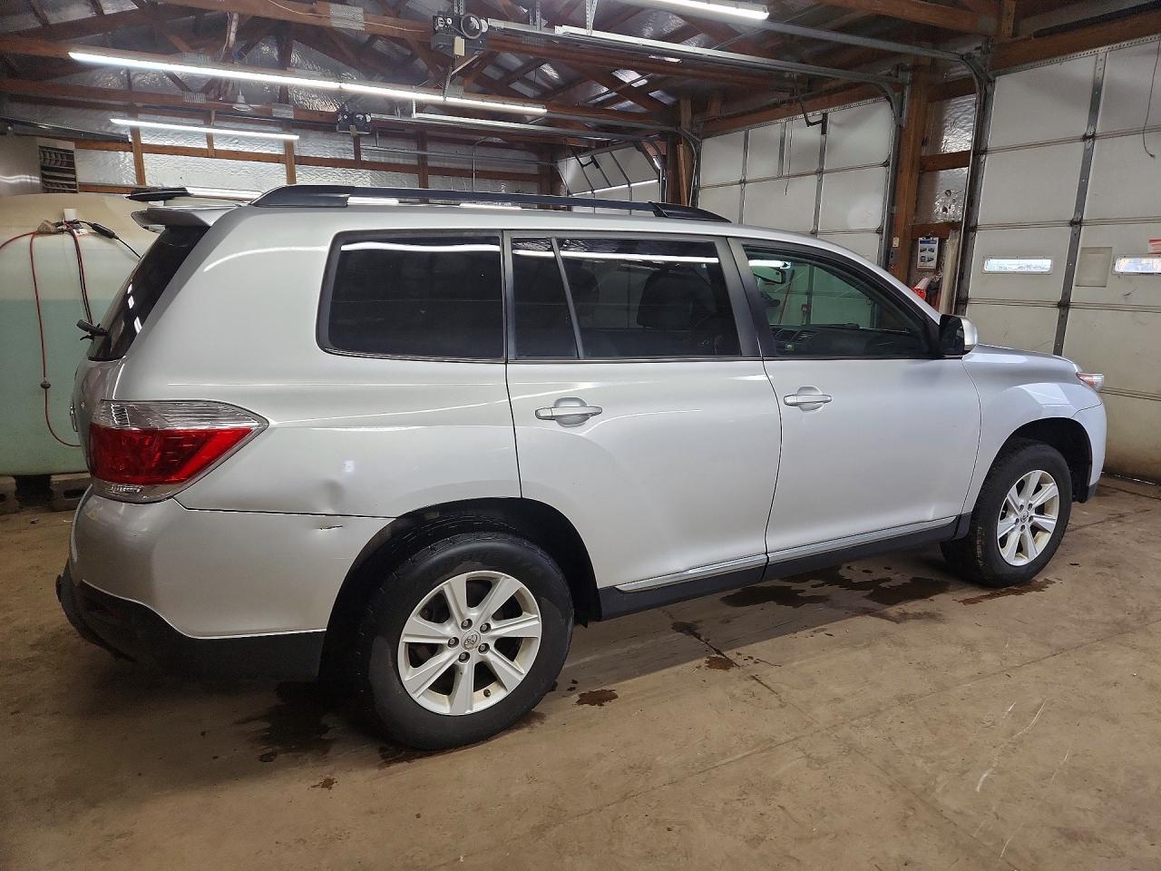 2012 TOYOTA HIGHLANDER