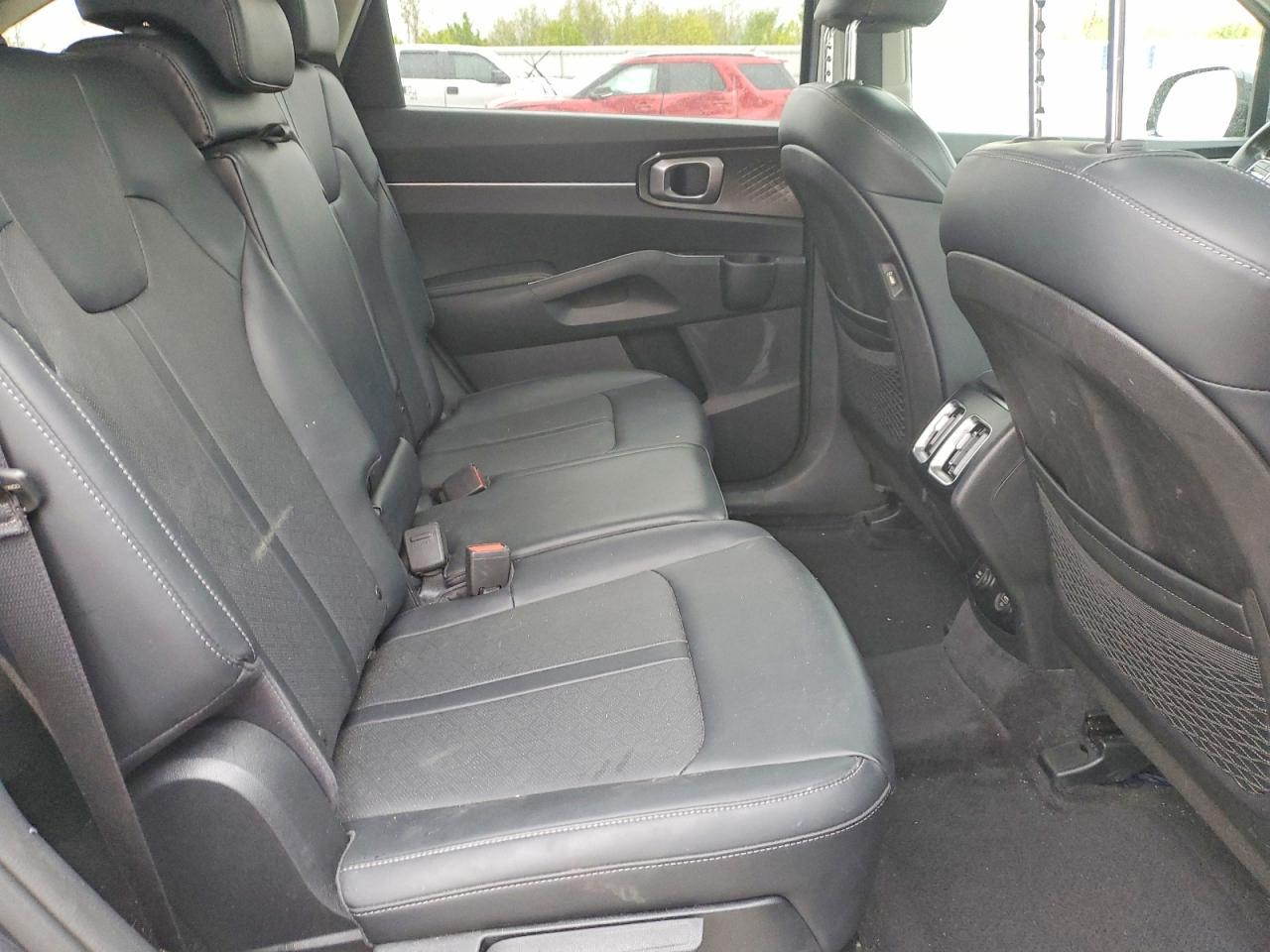 2021 KIA SORENTO