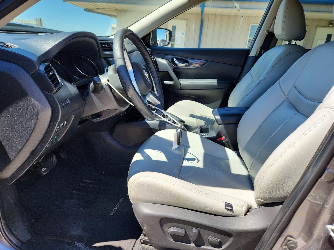 2019 NISSAN ROGUE