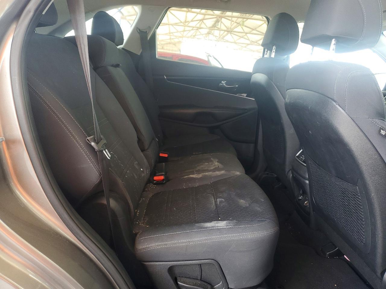 2017 KIA SORENTO