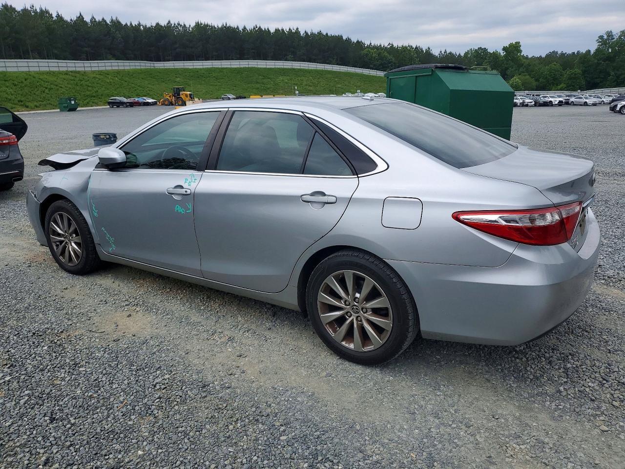 2016 TOYOTA CAMRY
