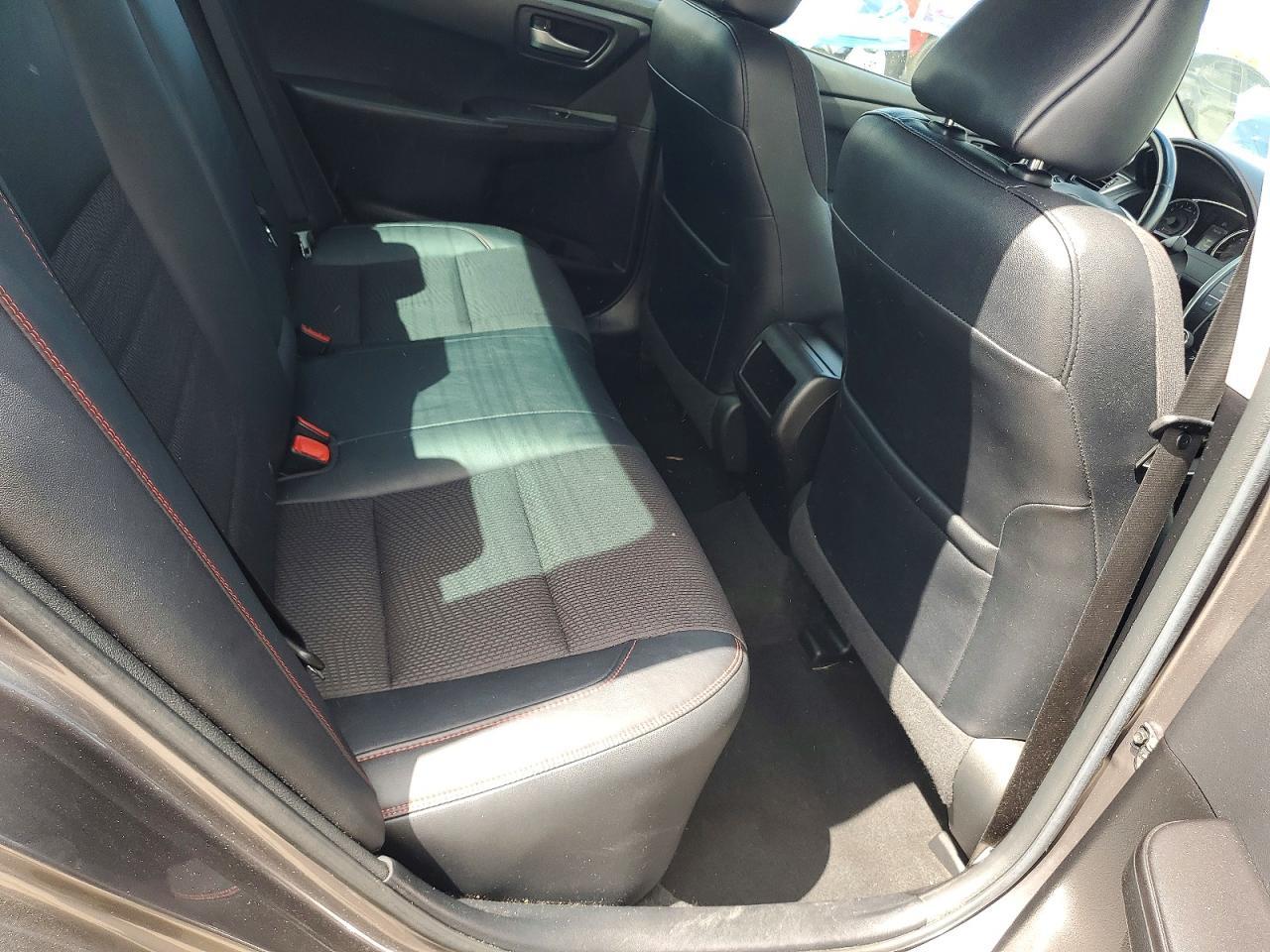 2016 TOYOTA CAMRY