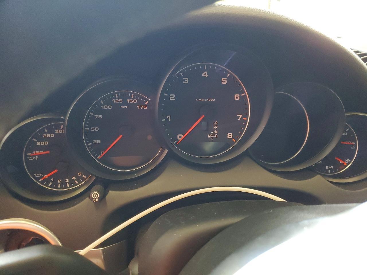 2018 PORSCHE CAYENNE