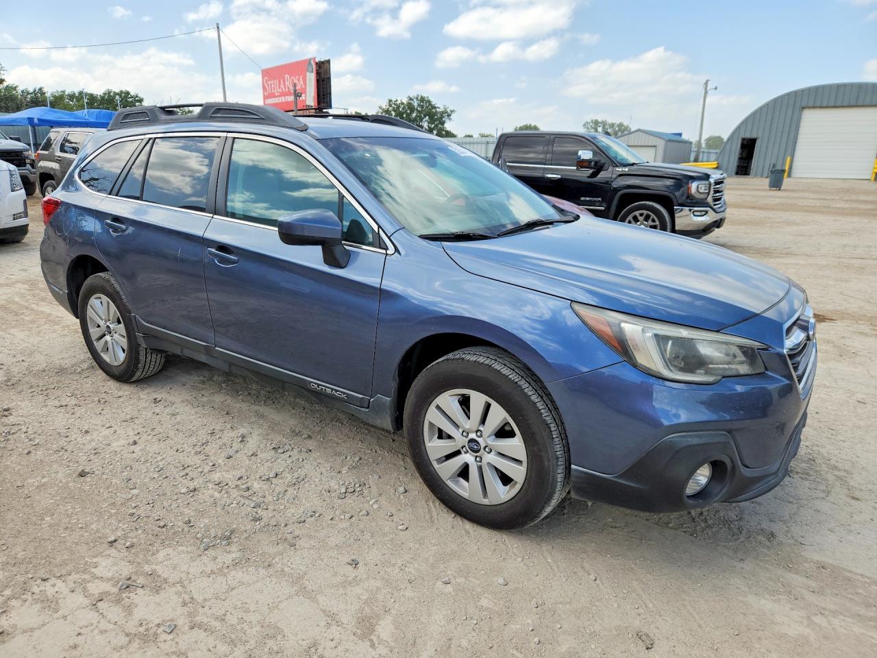 2018 SUBARU Outback