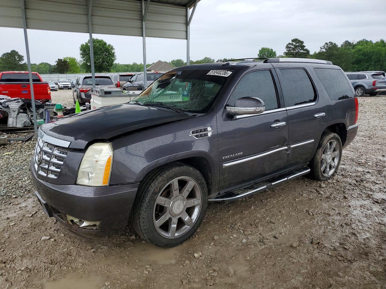 2010 CADILLAC ESCALADE