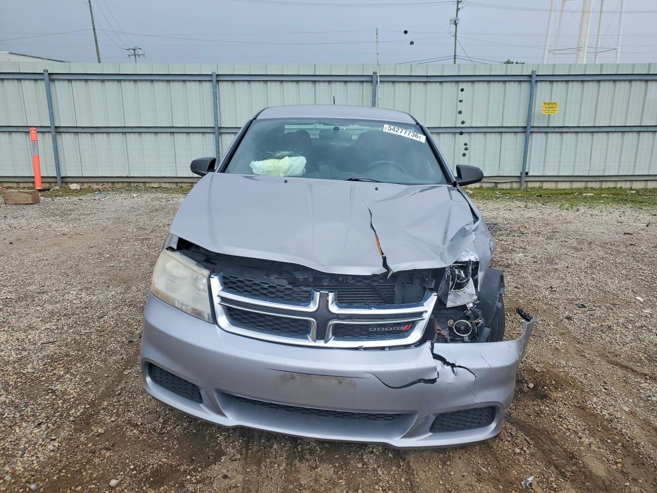 2013 DODGE Avenger