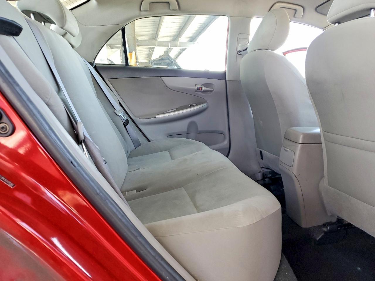 2011 TOYOTA COROLLA