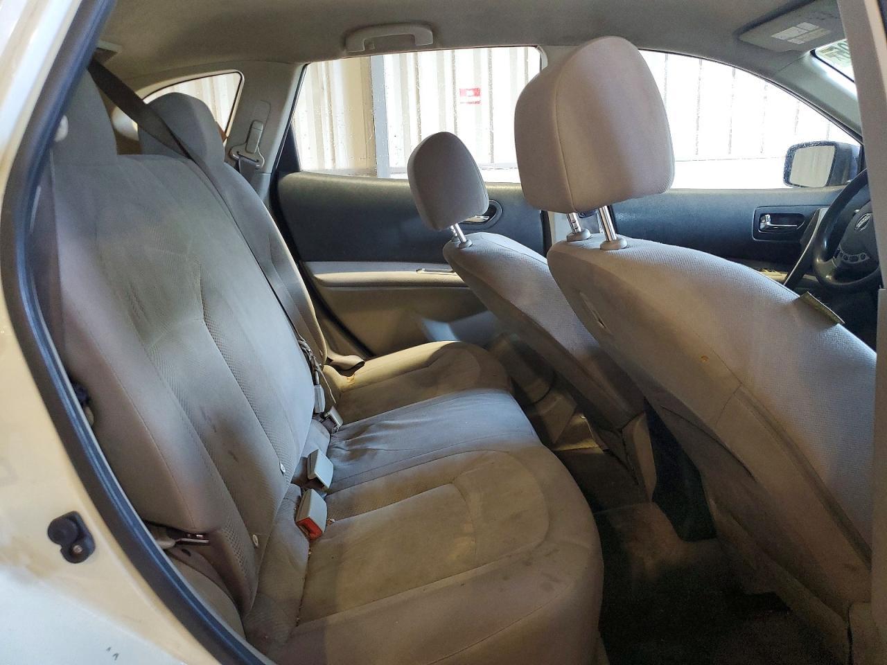 2014 NISSAN ROGUE