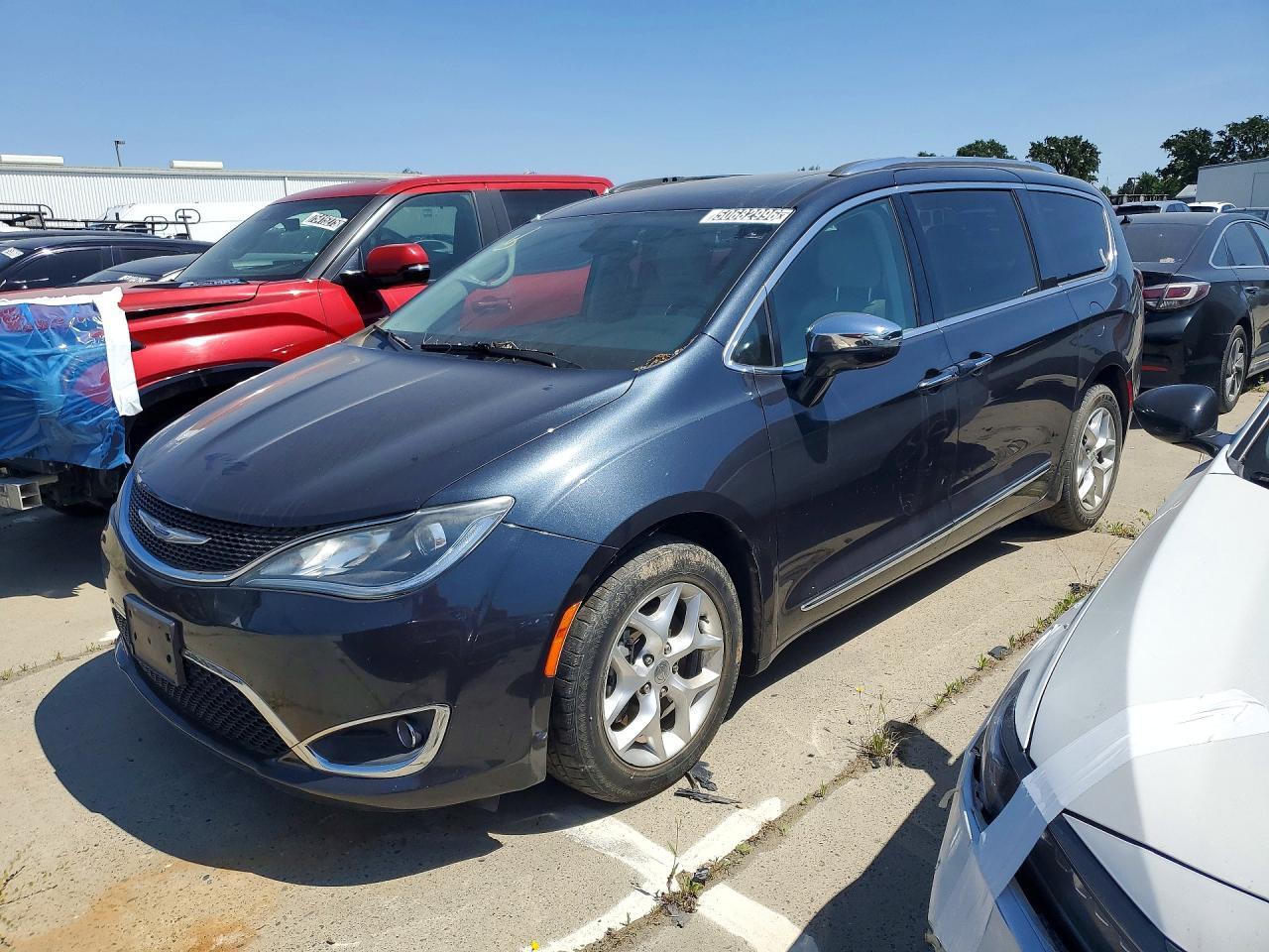 2020 CHRYSLER Pacifica
