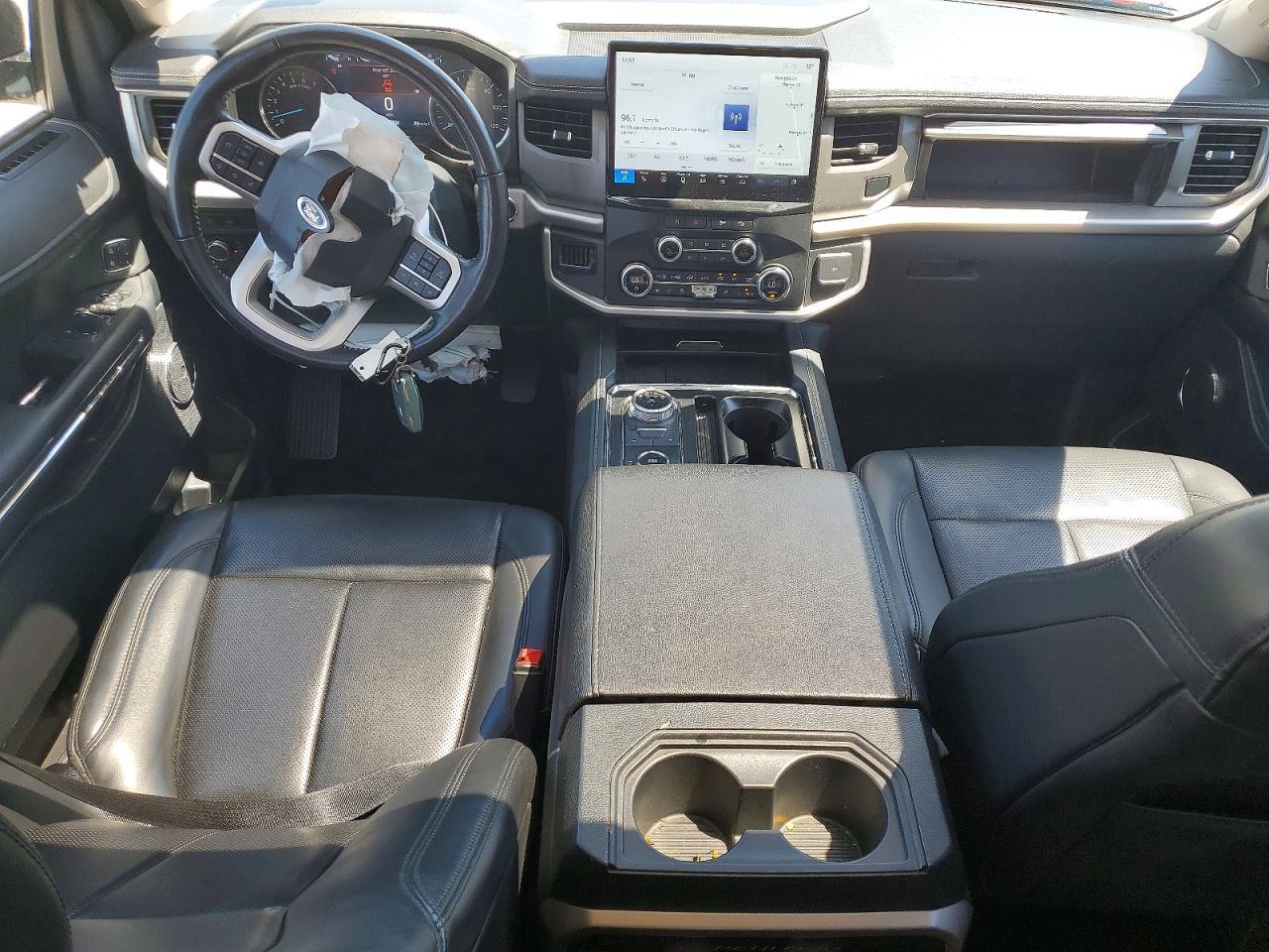 2022 FORD Expedition