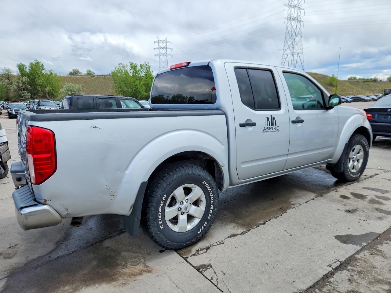 2012 NISSAN Frontier