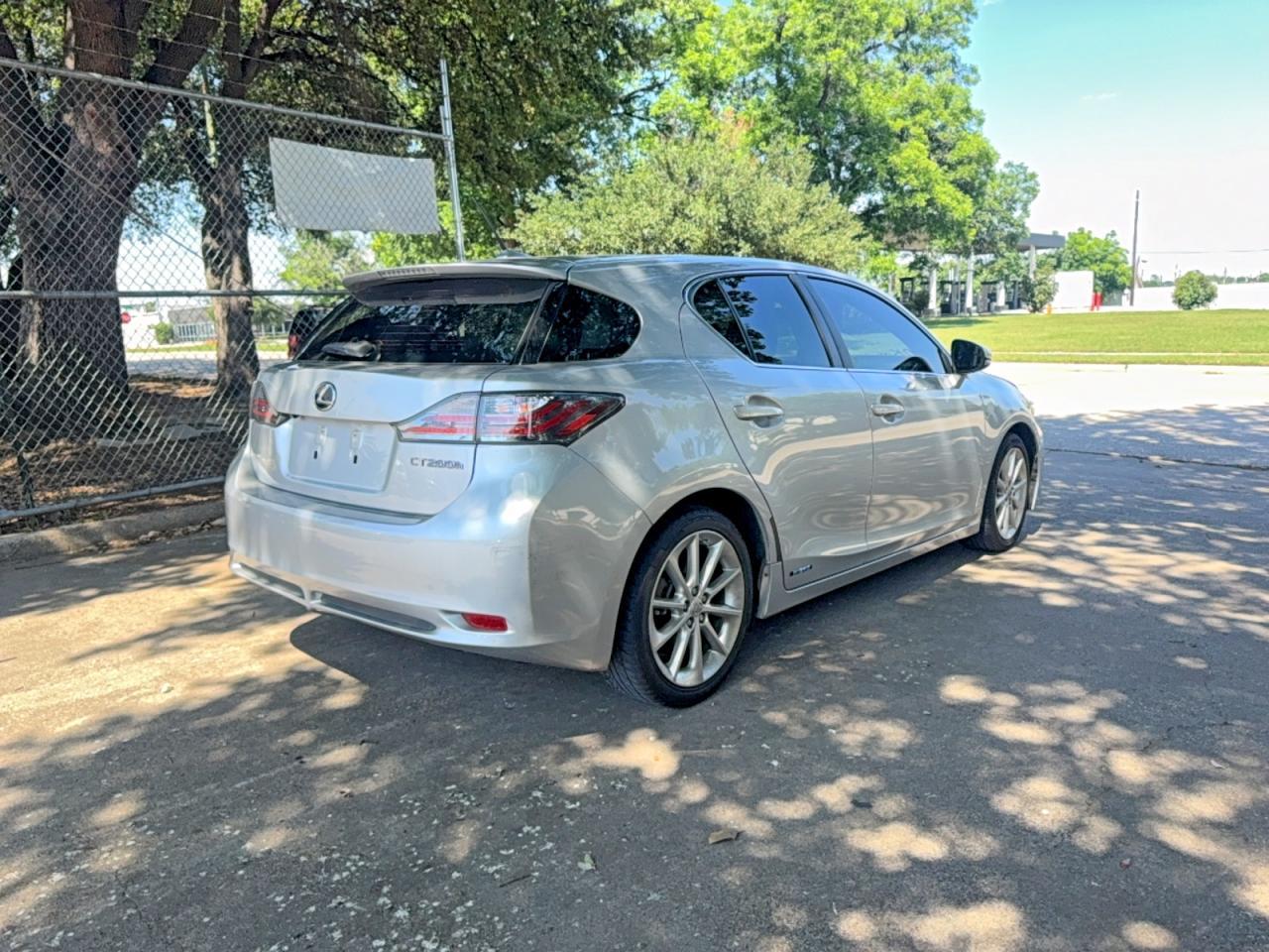 2011 LEXUS CT 200H