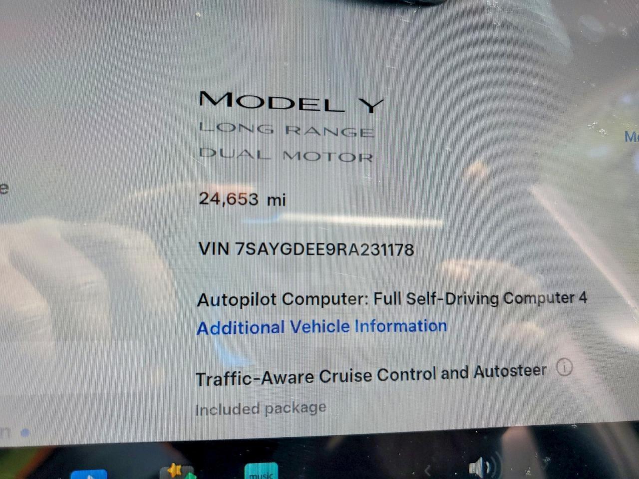 2024 TESLA MODEL Y